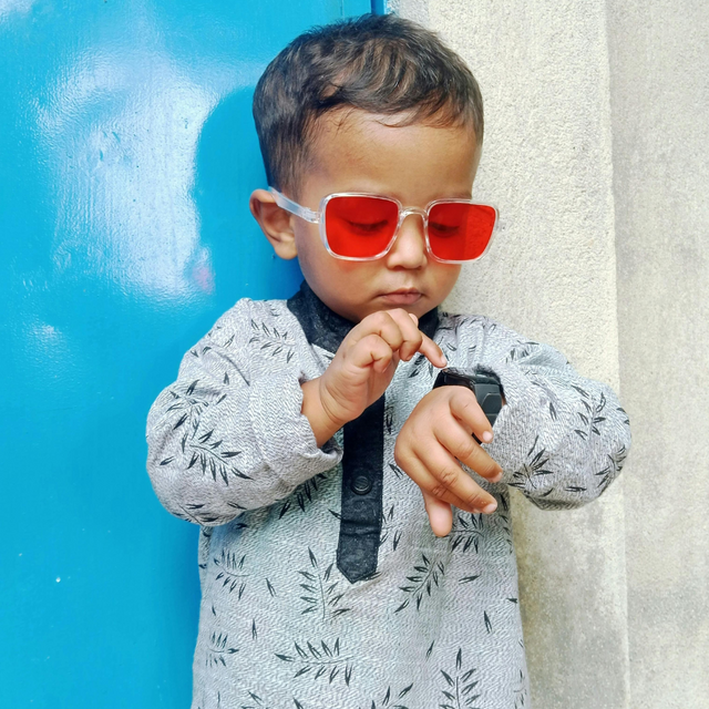 disney mintás gyerek karóra mesefigurákkal az Egyedicuccok gyerek karóra kollekció képe