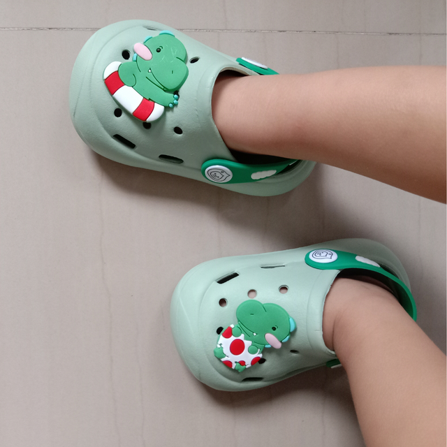 disney mintás téli papucs meleg béléssel az Egyedicuccok téli papucs kollekció képe