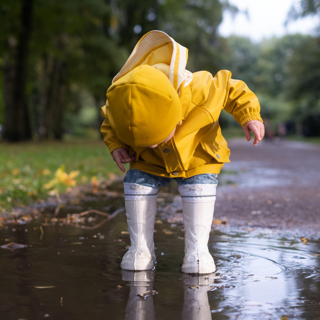 disney mintás gyerek gumicsizma esőben viselhető az Egyedicuccok gumicsizma kollekció képe