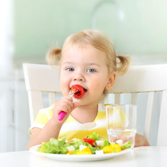  Színes, mesehősös mintázatú gyerek evőeszköz készlet