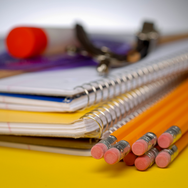 Disney mintás iskolaszerek, az 1edicuccok iskolaszer kollekció képe 