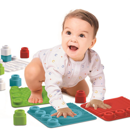 Színes Clemmy Touch & Play készségfejlesztő babajáték Clementoni