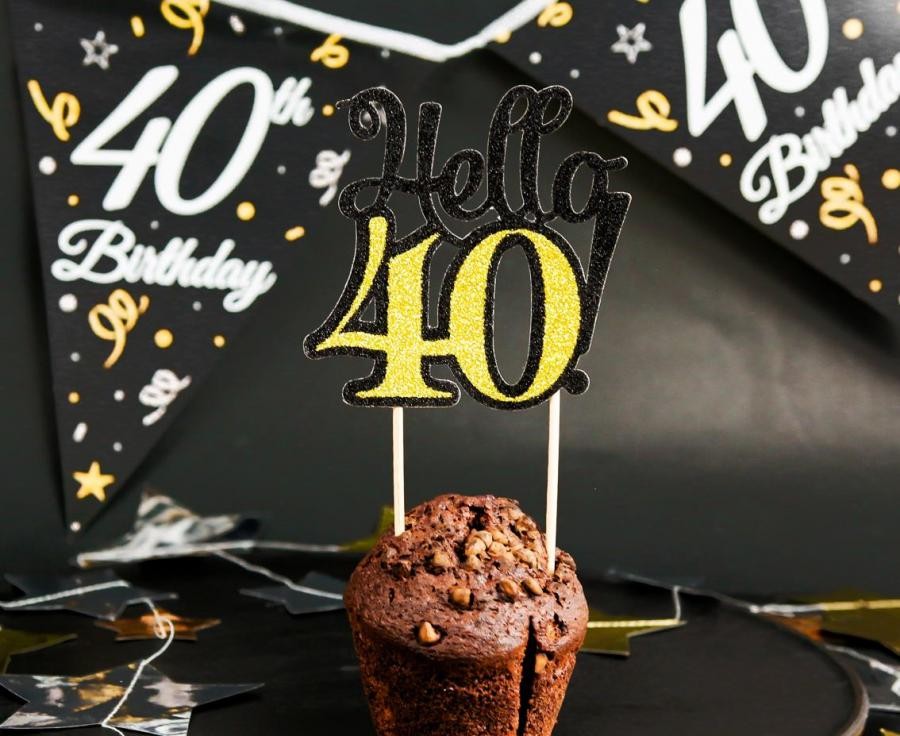Hello 40 B&C torta dekoráció 19 cm