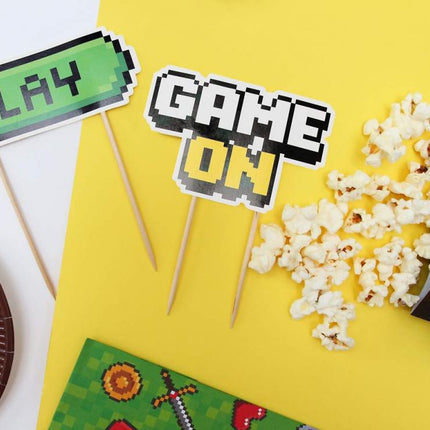 Játék Game On Play torta dekoráció 15 cm