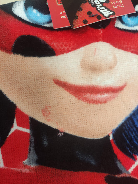 Katicabogár és Fekete macska kalandjai Paris fürdőlepedő, strand törölköző 70x140cm II. osztály