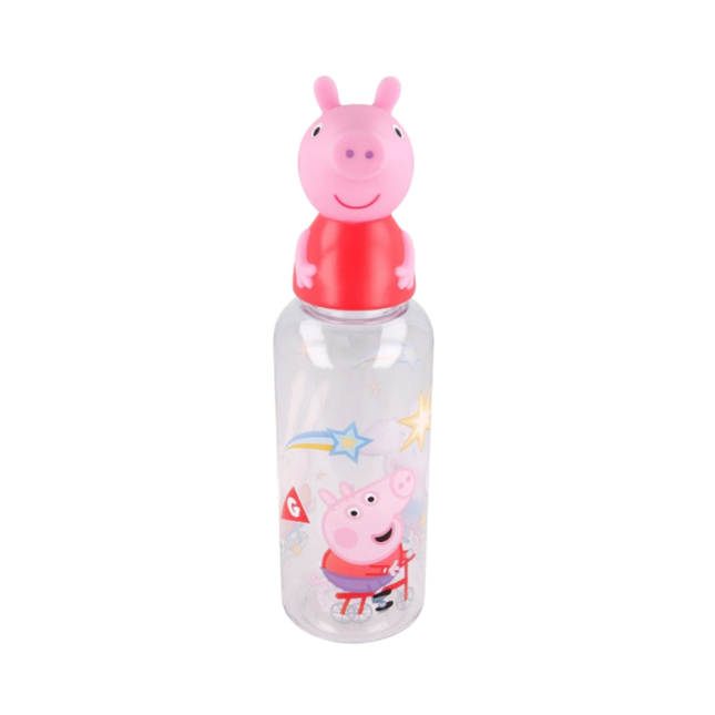 Peppa malac 3D figurával díszített műanyag kulacs, 560 ml űrtartalommal.