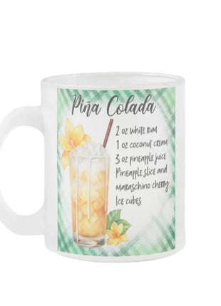 Egyedi bögre amin a Pina Colada koktél recept szerepel 