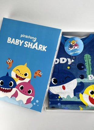 Baby Shark gyerek hosszú pizsama Díszdobozban 2 - 6 év / 92 - 116 cm