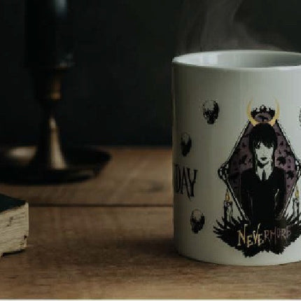Wednesday Nevermore porcelán bögre 325 ml (11 oz) Díszdobozban