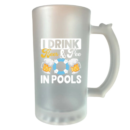 400 ml homokfújt söröskorsó „Sört iszom, a medencében pisilgetek” felirattal – vicces ajándék
